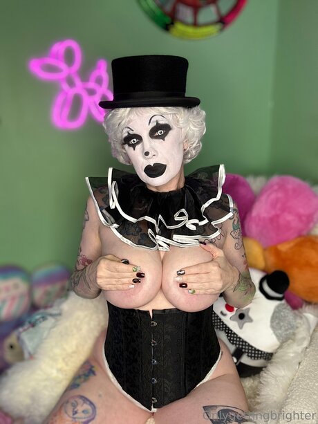 Onlygettingbrighter nus star du porno galeries