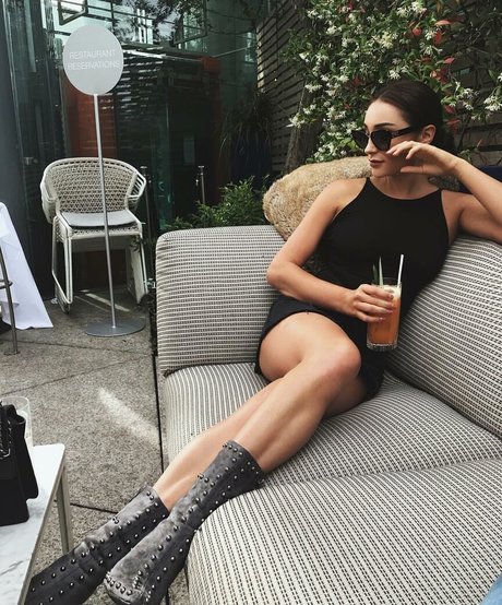 Coco Lodge star pornographique img