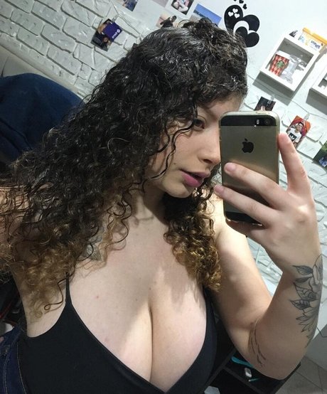 Ashley Alves actrice img