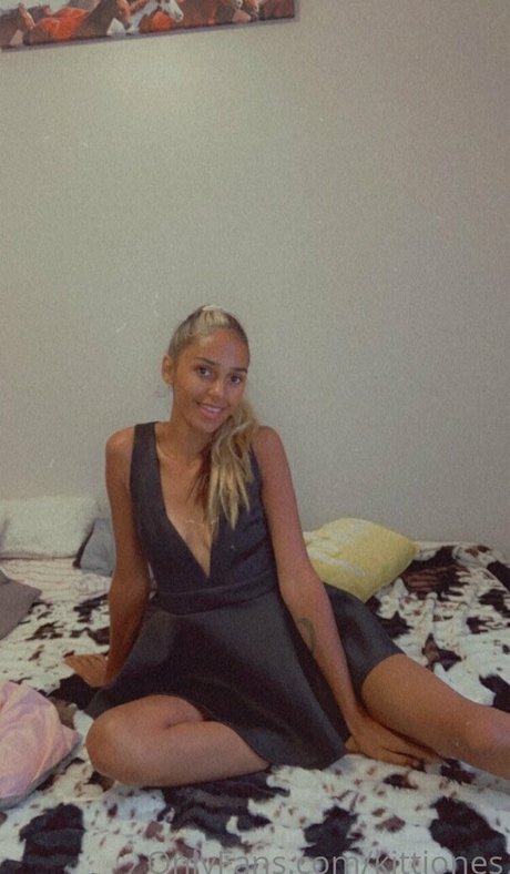 kittjones mannequin image