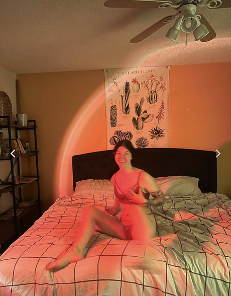 OakandPillow étoile nue des photos