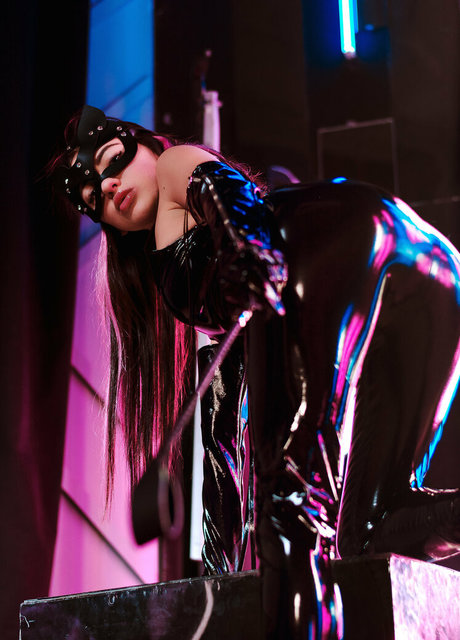 reine de pique onlyfans sexy nue img