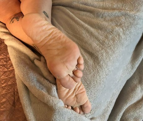 ajonesfeet modèle érotique archive