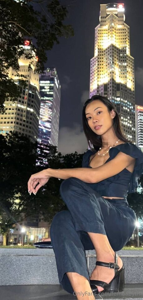 Fembabyth étoile sympa des photos