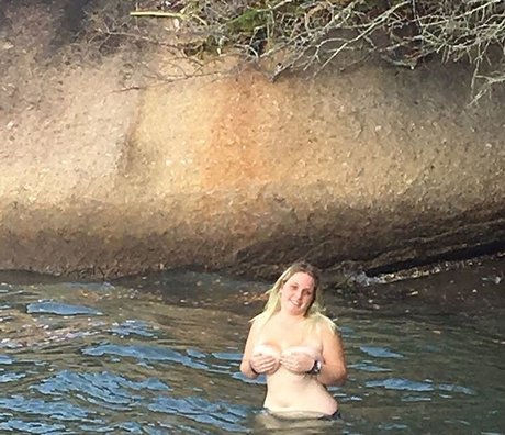 Kyla S modèle porno archive