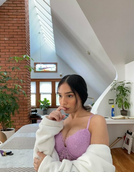 lowkeycv actrice de grande qualité photos