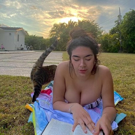 Nicky Nicole xxx star du porno des photos