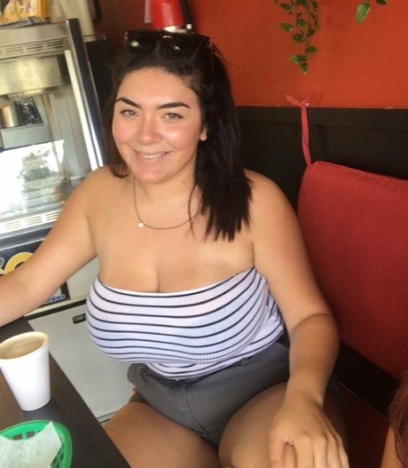 Nicky Nicole actrice adulte photos