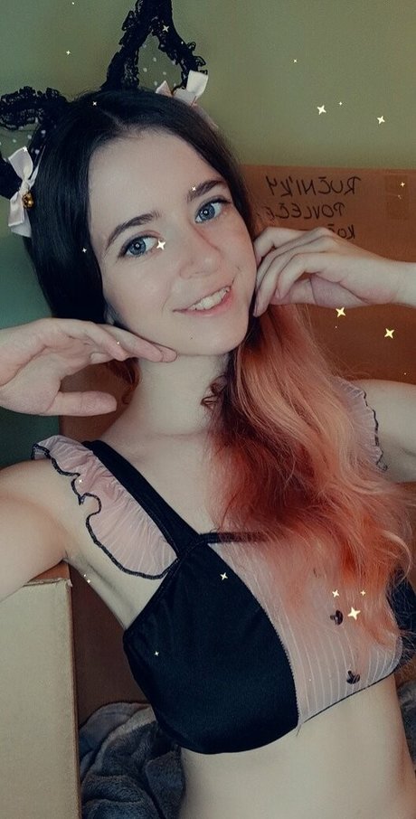 b kitty modèle image