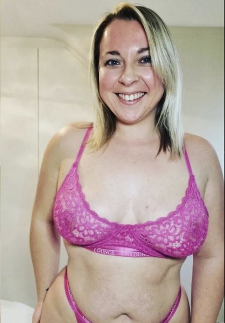 Unknown Girl xxx étoile photos