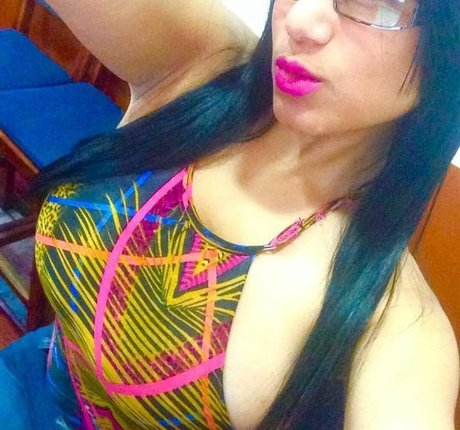 Nohely Guilarte joli modèle photo