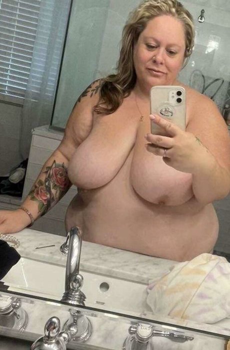 Kukake Kreme étoile adulte photos