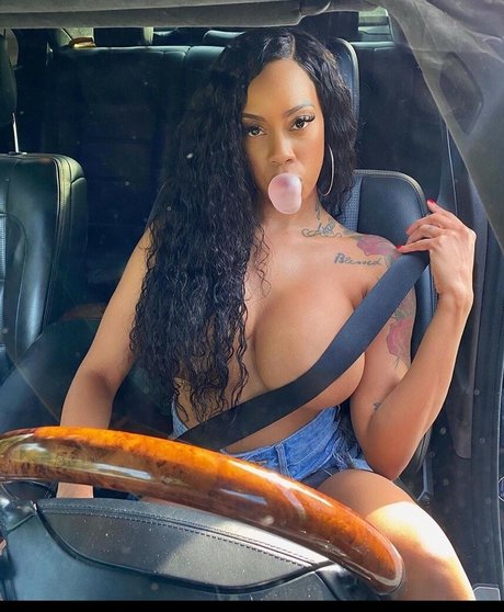 Marriam Chafera star du porno hd image