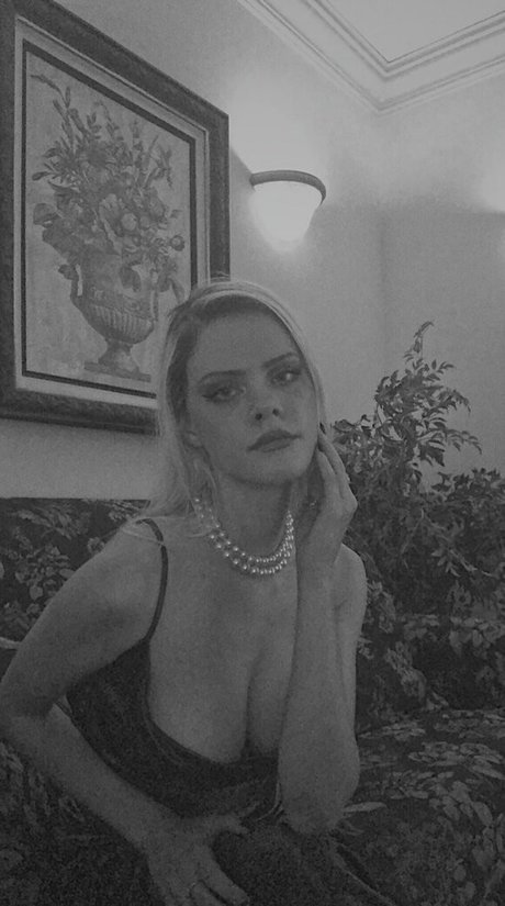 brittvnybitchh joli modèle photo