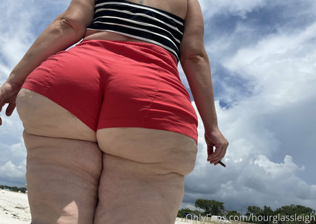 hourglassleigh modèle artistique photo