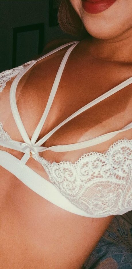 Ysseneg star du porno hd galerie