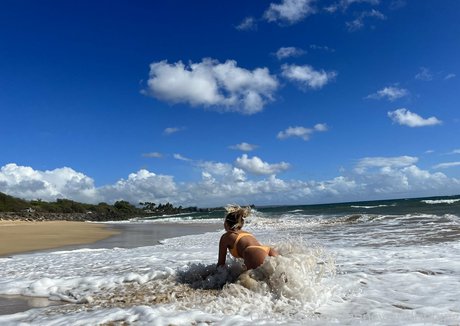 honeygirldripping modèle image