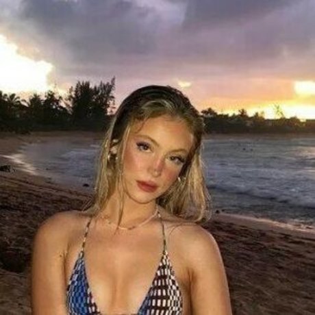 Riley Hubatka belle actrice img