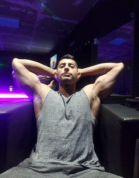 eliseoantoniofree beau modèle photos