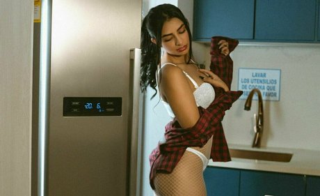 cutecamila haut étoile img