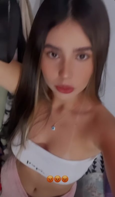 Carlevellyn étoile érotique des photos