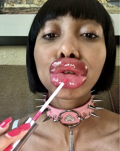 fellation en bikini onlyfans nus archive