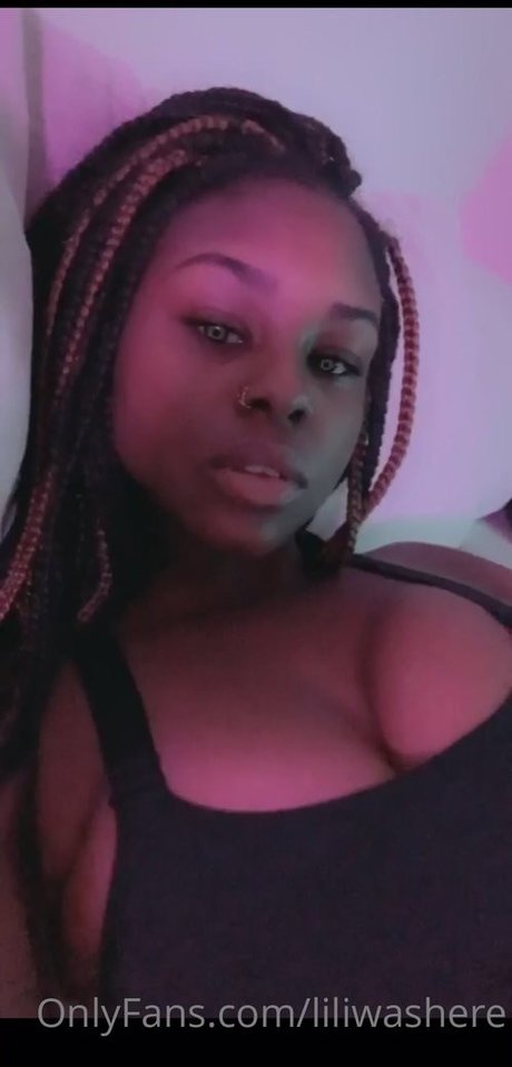 Liliwashere modèle sexy des photos