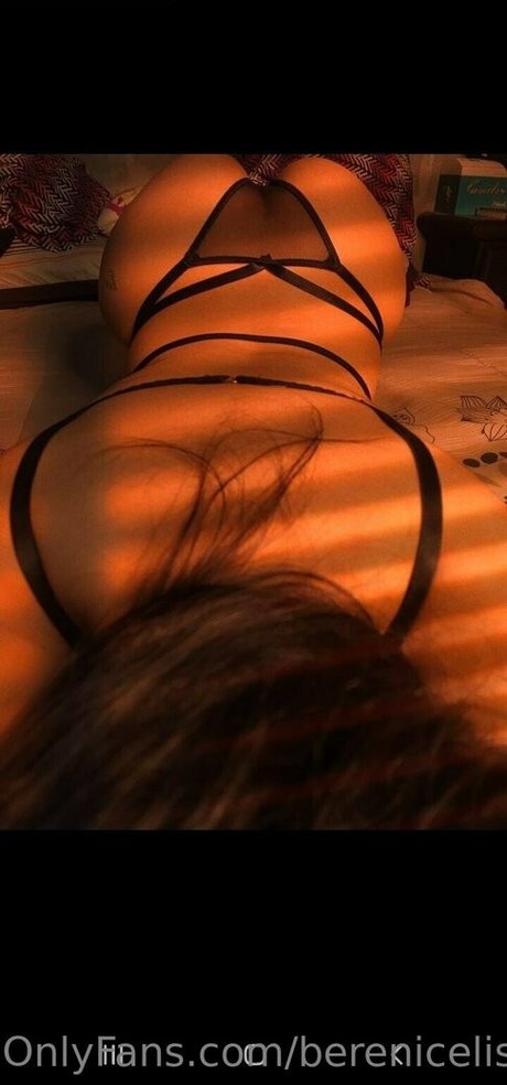 maman pipe onlyfans art parfait archive