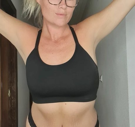 Abi Fox étoile adulte galerie