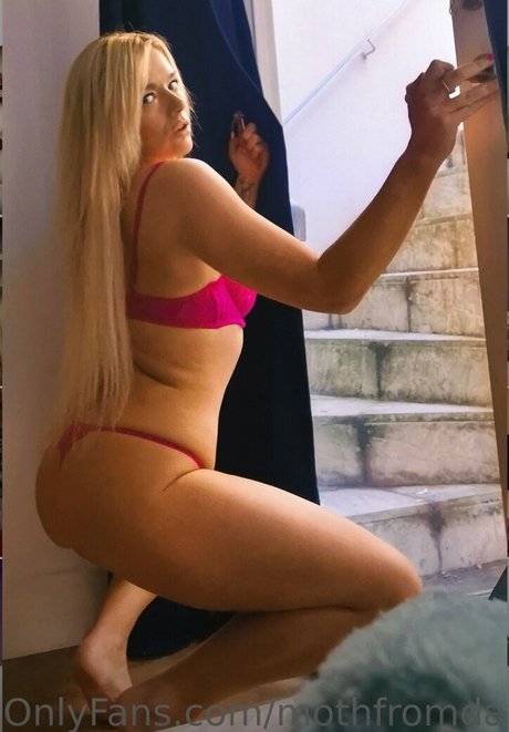 mothfromdaflats star du porno en haute qualité images