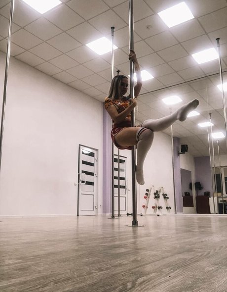 Vikamccline actrice pornographique des photos