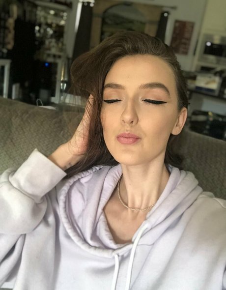 foxyopheliaa xxx étoile photo