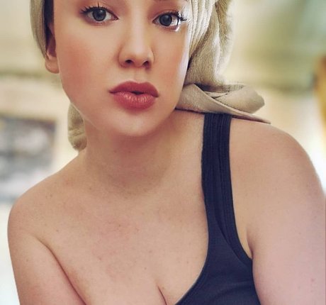 Lena Leyman star du porno érotique galeries