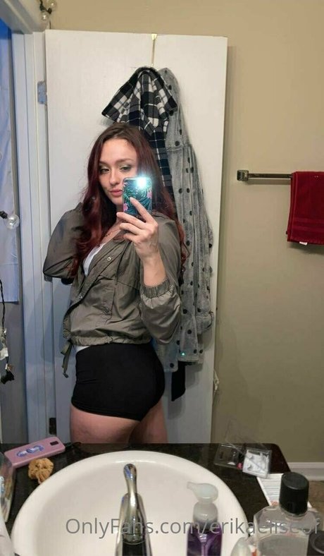 erikaeliseof modèle adulte image