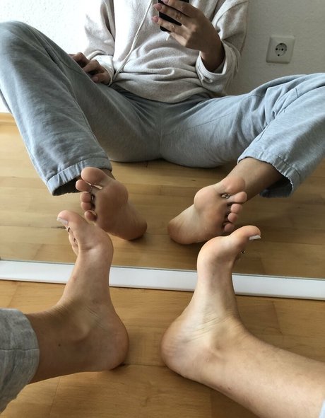 sarahs socks art modèle galerie