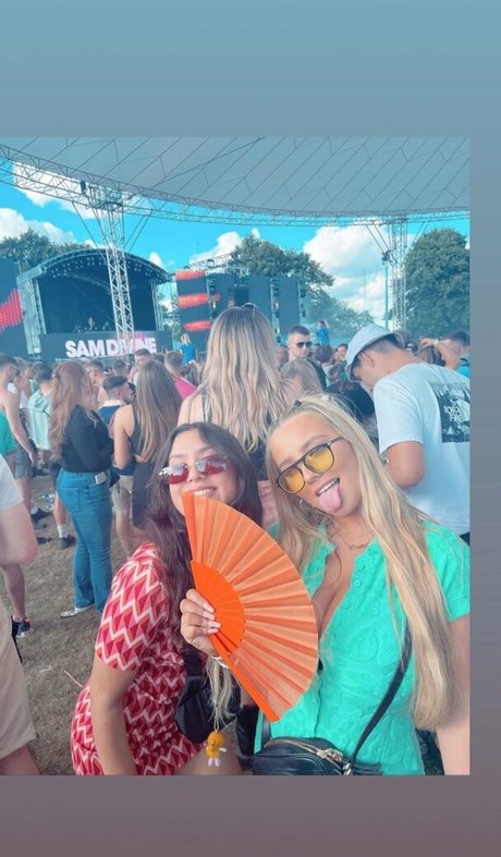 Gracie M étoile adulte archive