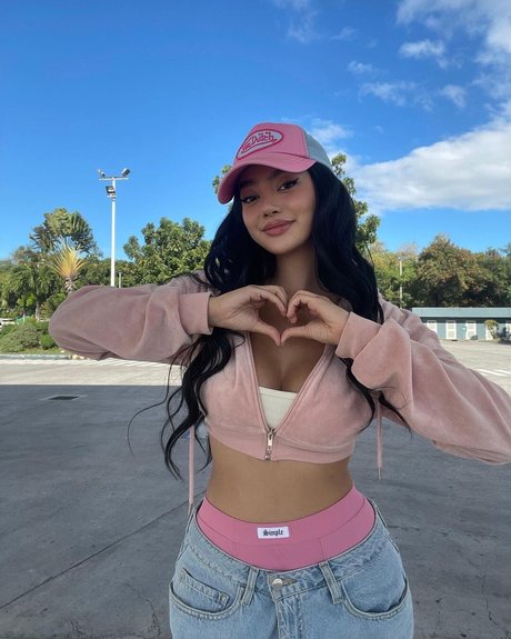 Nika Higashionna actrice photo