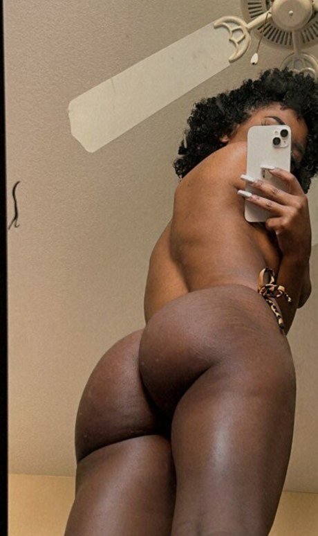 onlysstripper belle étoile images