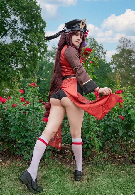 Yukeshiro modèle nu galerie