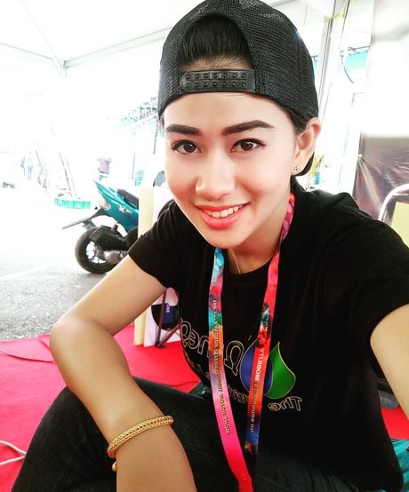 fans uniquement de milf indienne assez haute qualité galeries