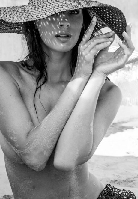 Magdalena Perlinska modèle chaud images