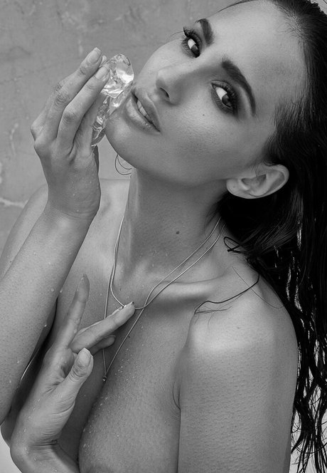 Magdalena Perlinska star du porno en haute qualité collection