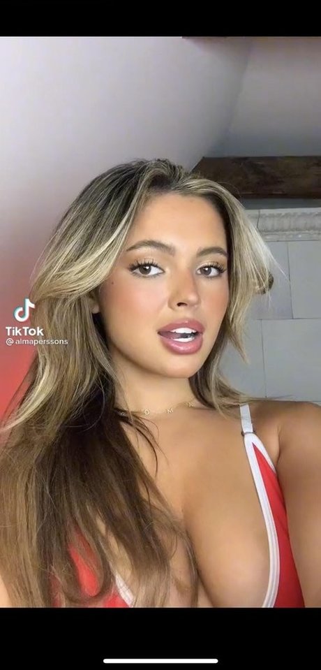 Alma Persson star du porno chaude image