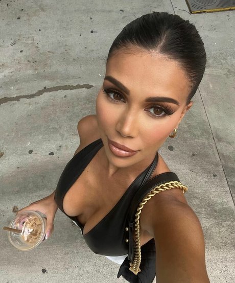 Isabel Raad haut de star du porno images