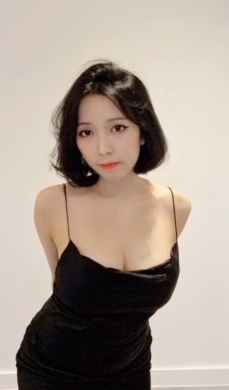 Erkleve star du porno en haute qualité collection