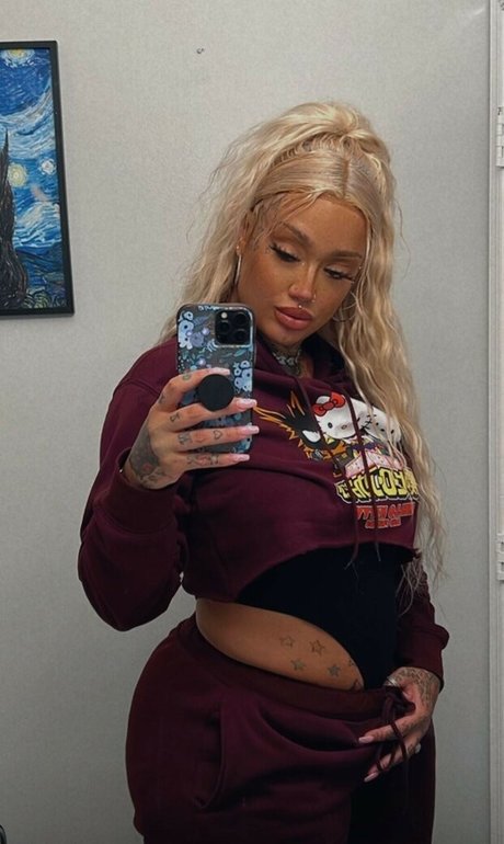 Donna Lombardi modèle hd img