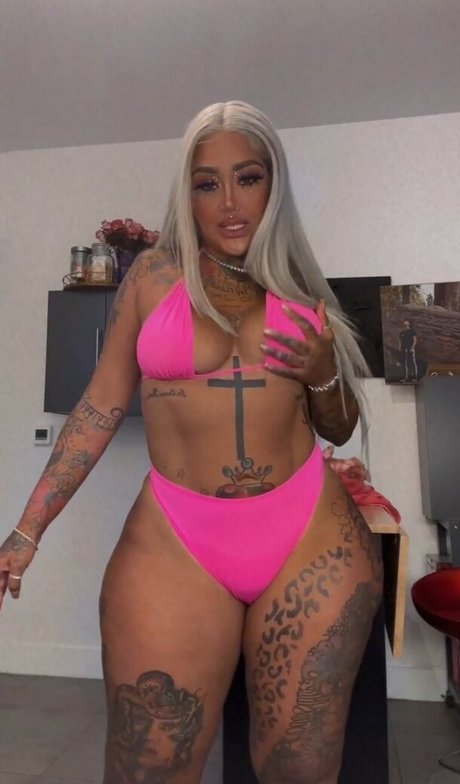 Donna Lombardi modèle xxx img