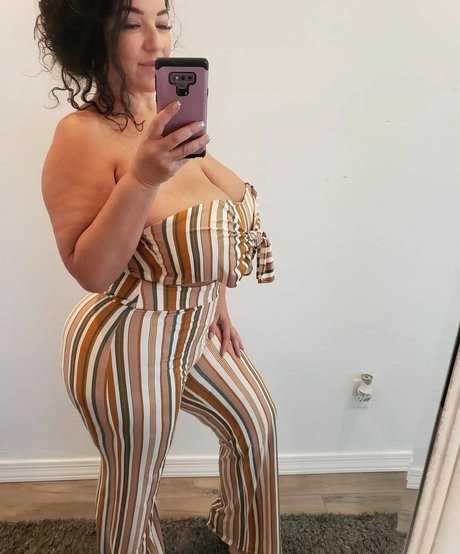 Subrina Lucia modèle de haute qualité archive