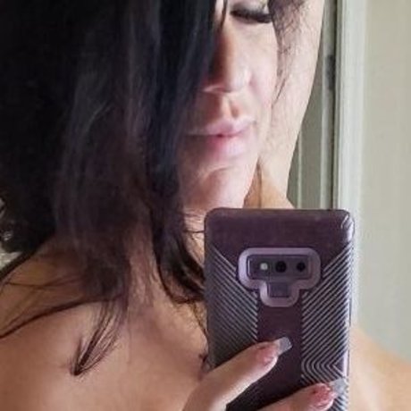 Subrina Lucia modèle de haute qualité img