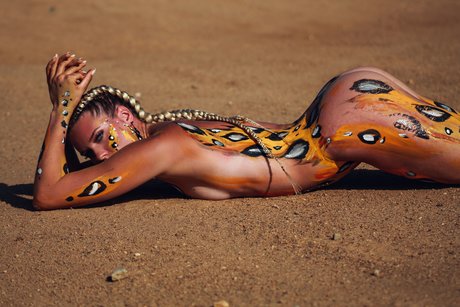 Alysha Newman étoile érotique img